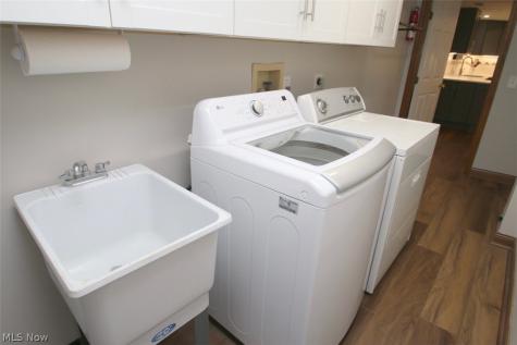 37575 Ocean Reef Willoughby OH 44094