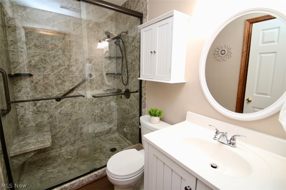 37575 Ocean Reef Willoughby OH 44094