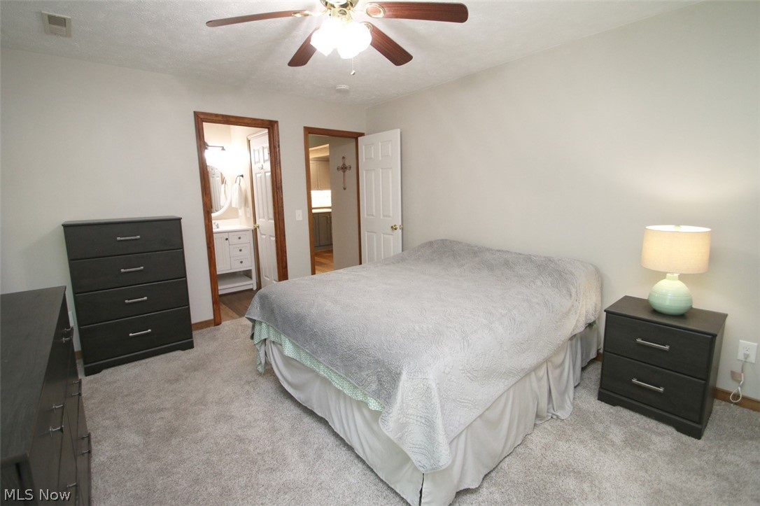 37575 Ocean Reef Willoughby OH 44094