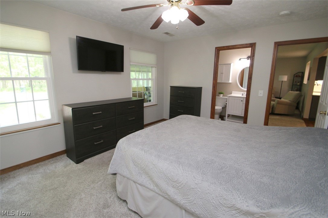 37575 Ocean Reef Willoughby OH 44094
