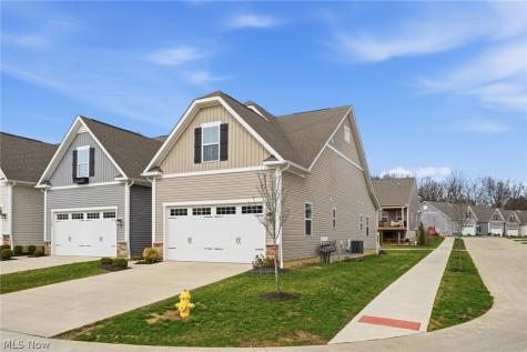 1637 Mud Brook Lane Akron OH 44313