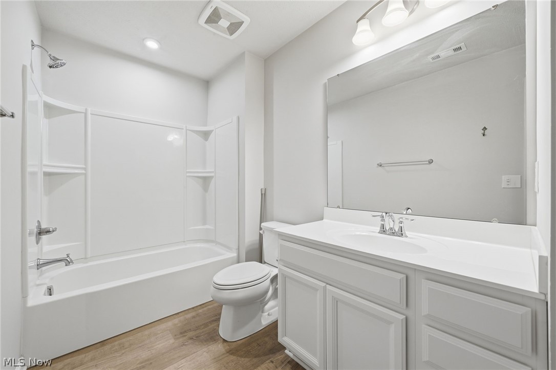 1637 Mud Brook Lane Akron OH 44313