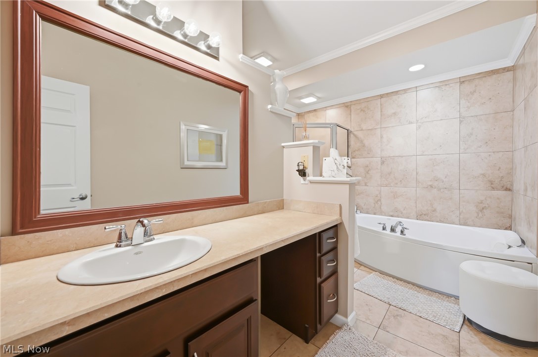 568 Lakeview Boulevard Lake Milton OH 44429