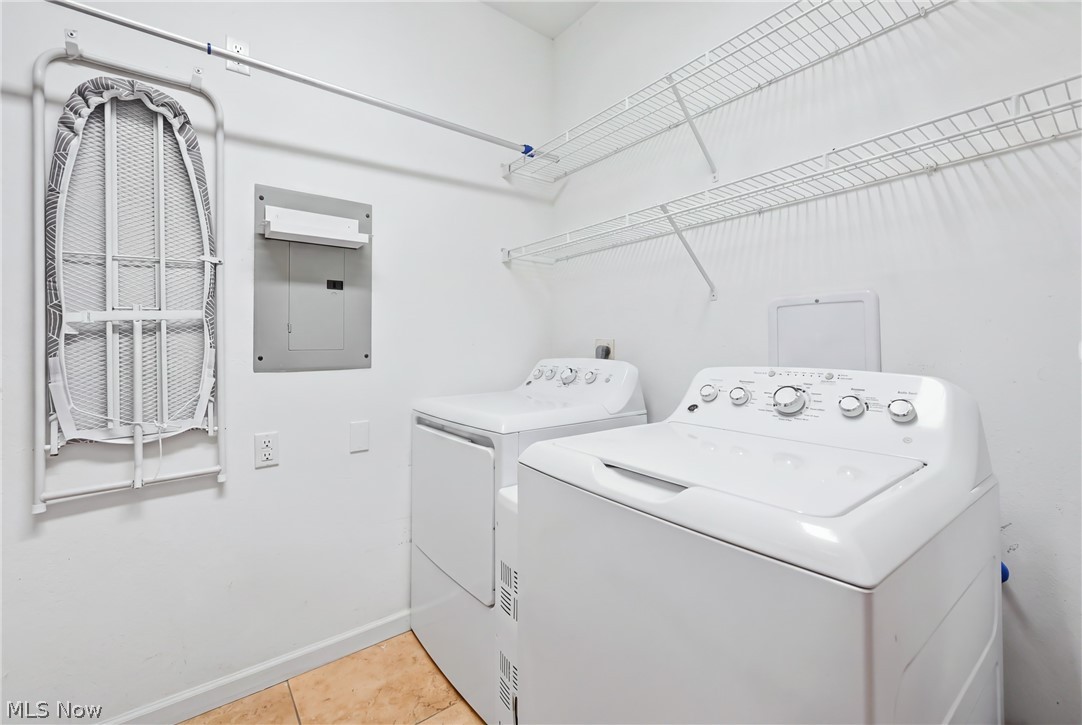 568 Lakeview Boulevard Lake Milton OH 44429
