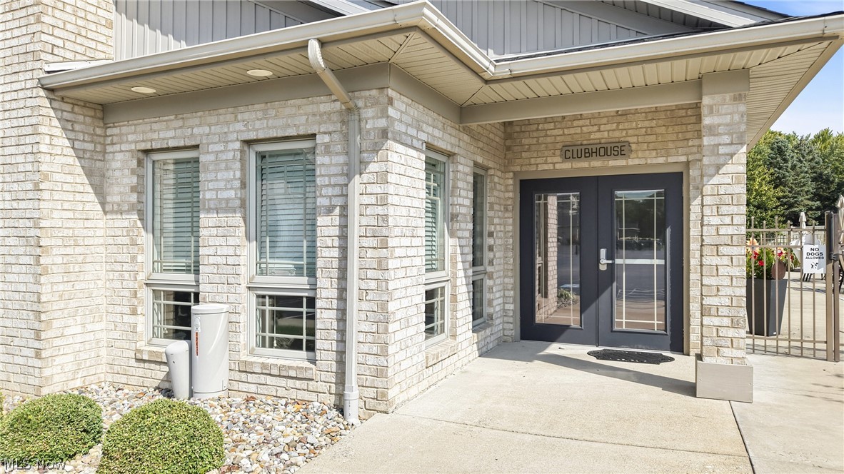 568 Lakeview Boulevard Lake Milton OH 44429