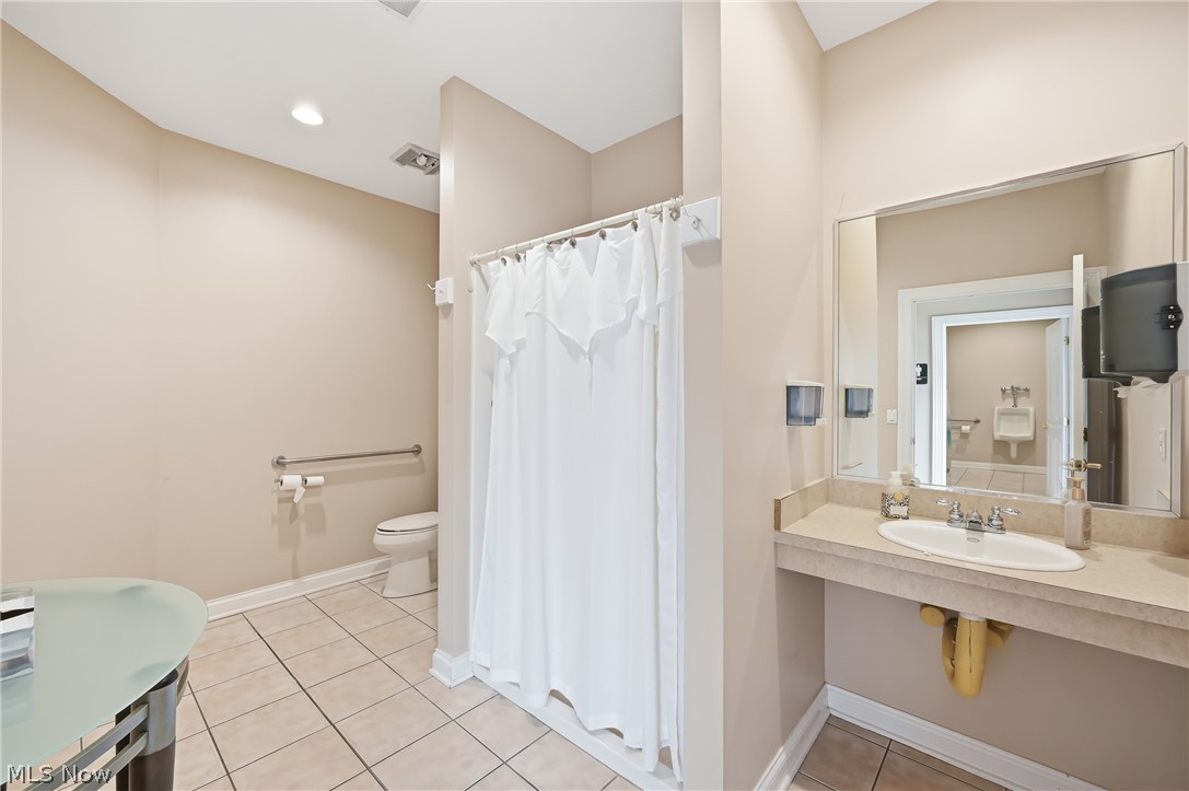 568 Lakeview Boulevard Lake Milton OH 44429