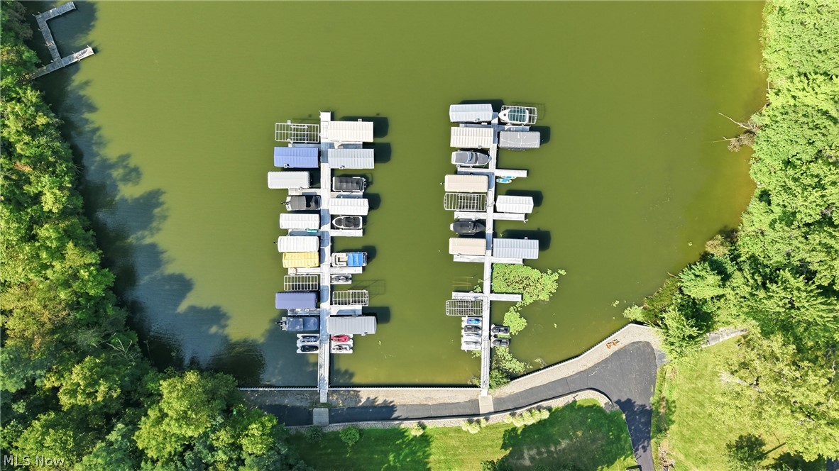 568 Lakeview Boulevard Lake Milton OH 44429