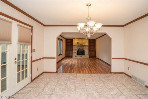 60 Picadilly Court Kent OH 44240