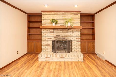 60 Picadilly Court Kent OH 44240