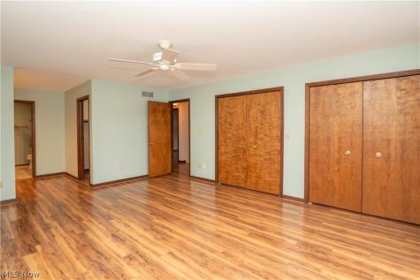 60 Picadilly Court Kent OH 44240