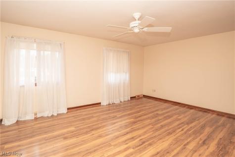 60 Picadilly Court Kent OH 44240