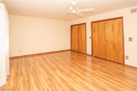 60 Picadilly Court Kent OH 44240