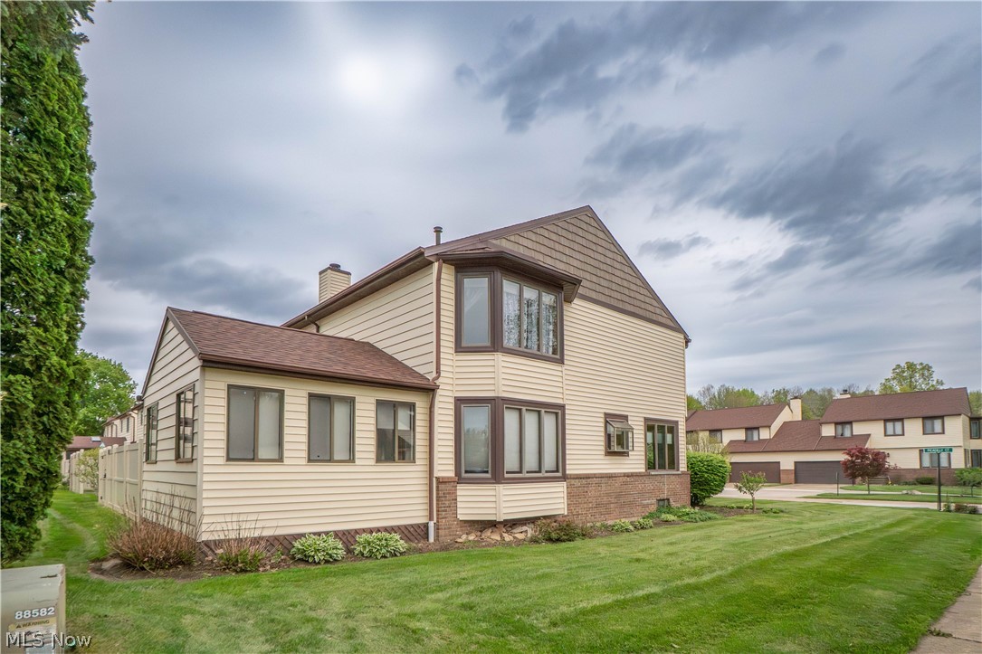 60 Picadilly Court Kent OH 44240