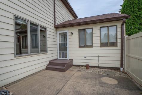60 Picadilly Court Kent OH 44240