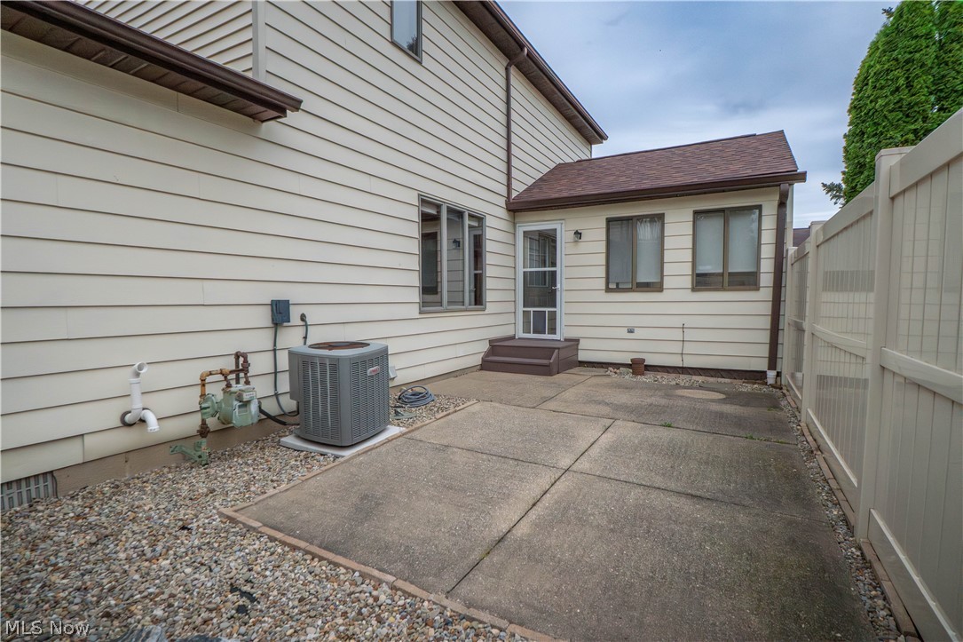 60 Picadilly Court Kent OH 44240