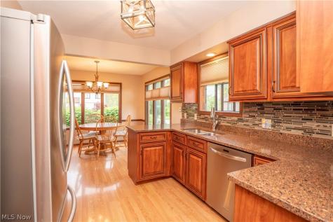 60 Picadilly Court Kent OH 44240