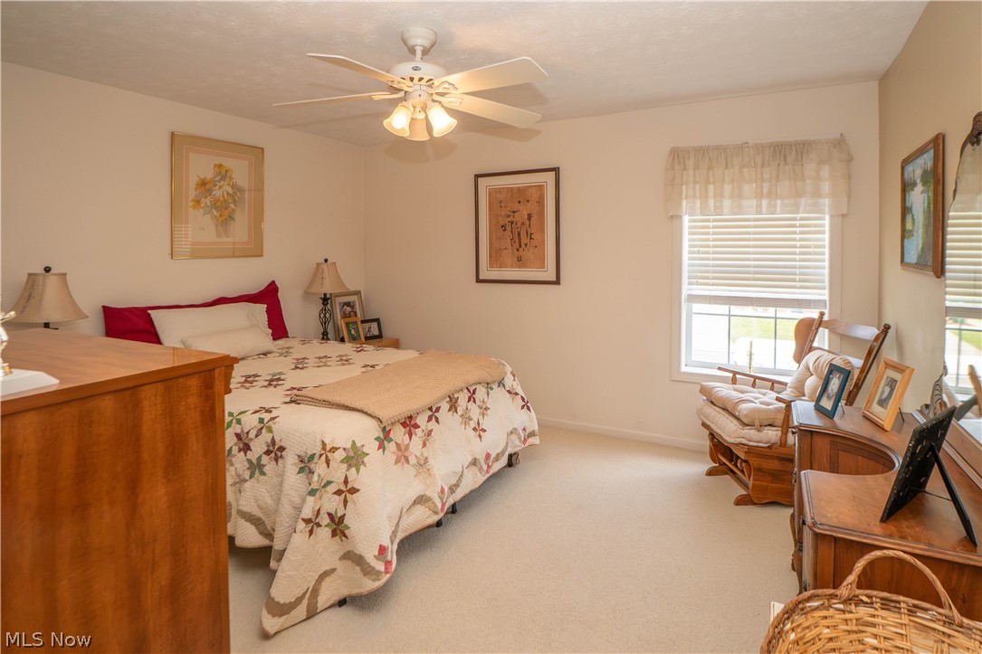1643 Southpointe Circle NE Canton OH 44714