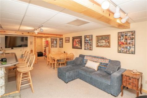 1643 Southpointe Circle NE Canton OH 44714