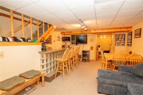 1643 Southpointe Circle NE Canton OH 44714
