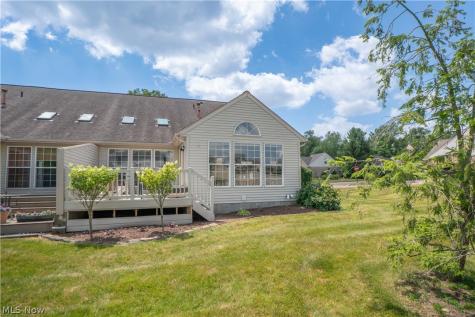 1643 Southpointe Circle NE Canton OH 44714