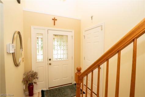 1643 Southpointe Circle NE Canton OH 44714
