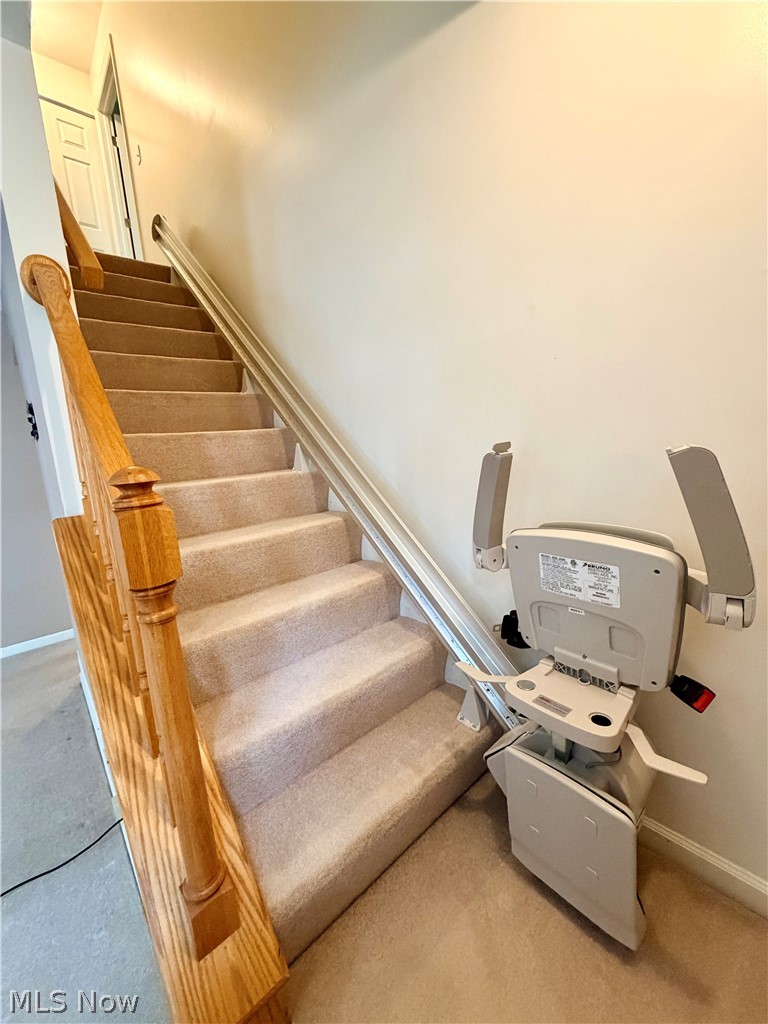 3551 E Prescott Circle Cuyahoga Falls OH 44223