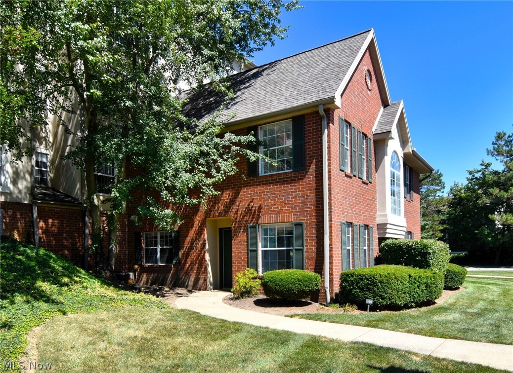200 Fox Hollow Drive Mayfield Heights OH 44124