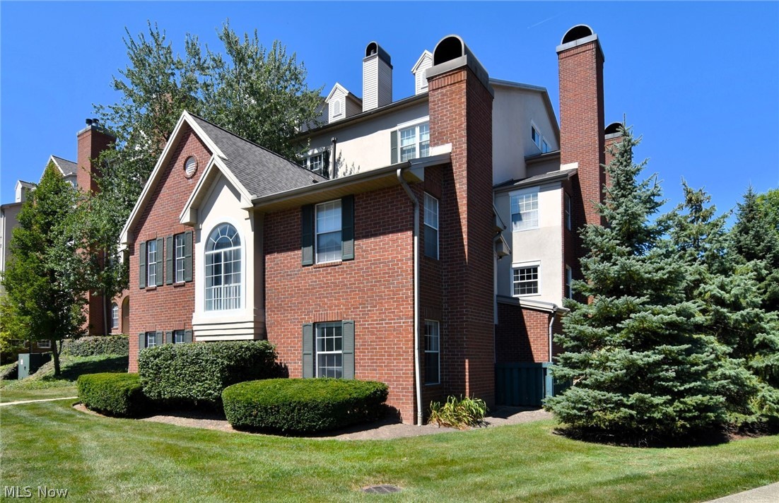 200 Fox Hollow Drive Mayfield Heights OH 44124