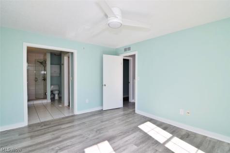 200 Fox Hollow Drive Mayfield Heights OH 44124
