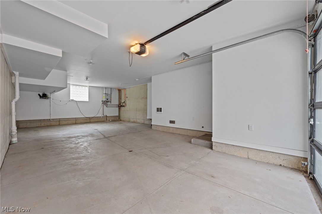 3111 Vine Court Cleveland OH 44113