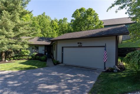 6782 Windward Hills Drive Brecksville OH 44141