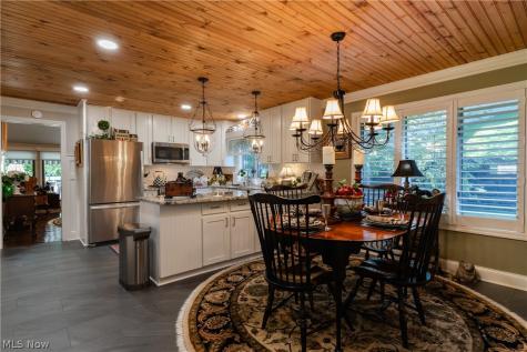 6782 Windward Hills Drive Brecksville OH 44141