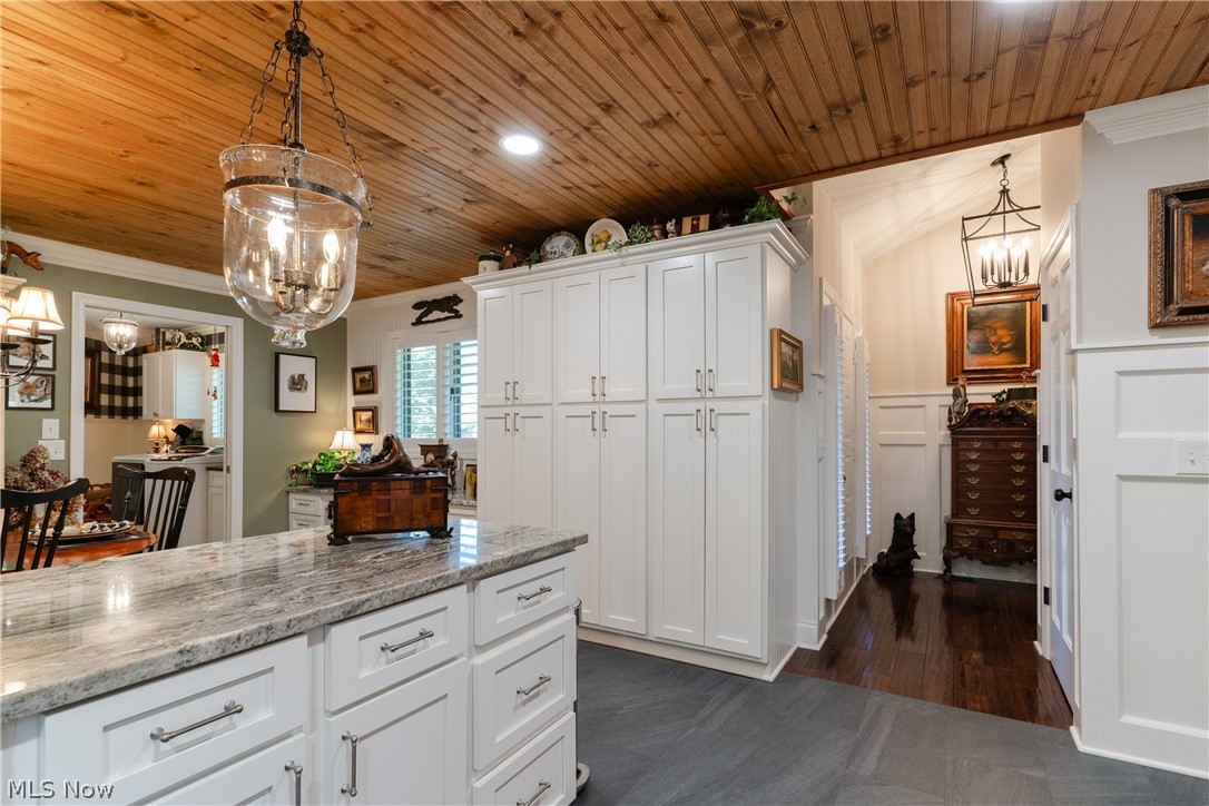 6782 Windward Hills Drive Brecksville OH 44141