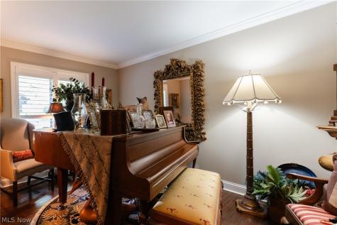 6782 Windward Hills Drive Brecksville OH 44141