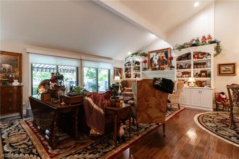 6782 Windward Hills Drive Brecksville OH 44141