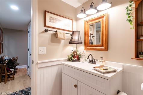 6782 Windward Hills Drive Brecksville OH 44141