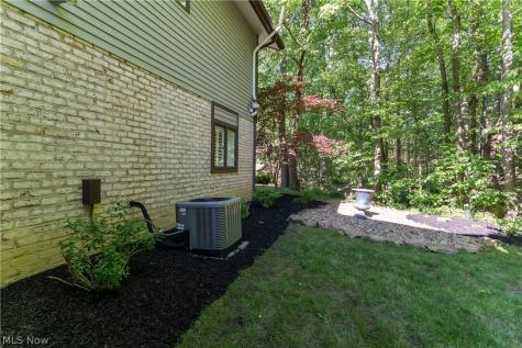 6782 Windward Hills Drive Brecksville OH 44141