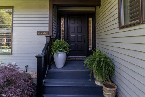 6782 Windward Hills Drive Brecksville OH 44141