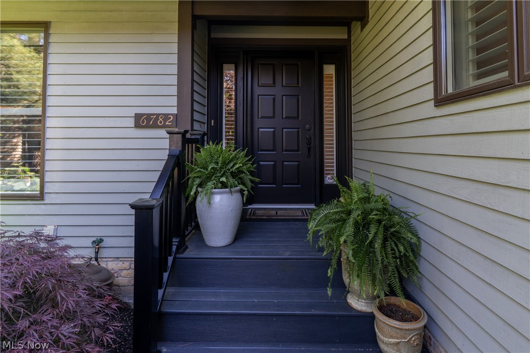 6782 Windward Hills Drive Brecksville OH 44141