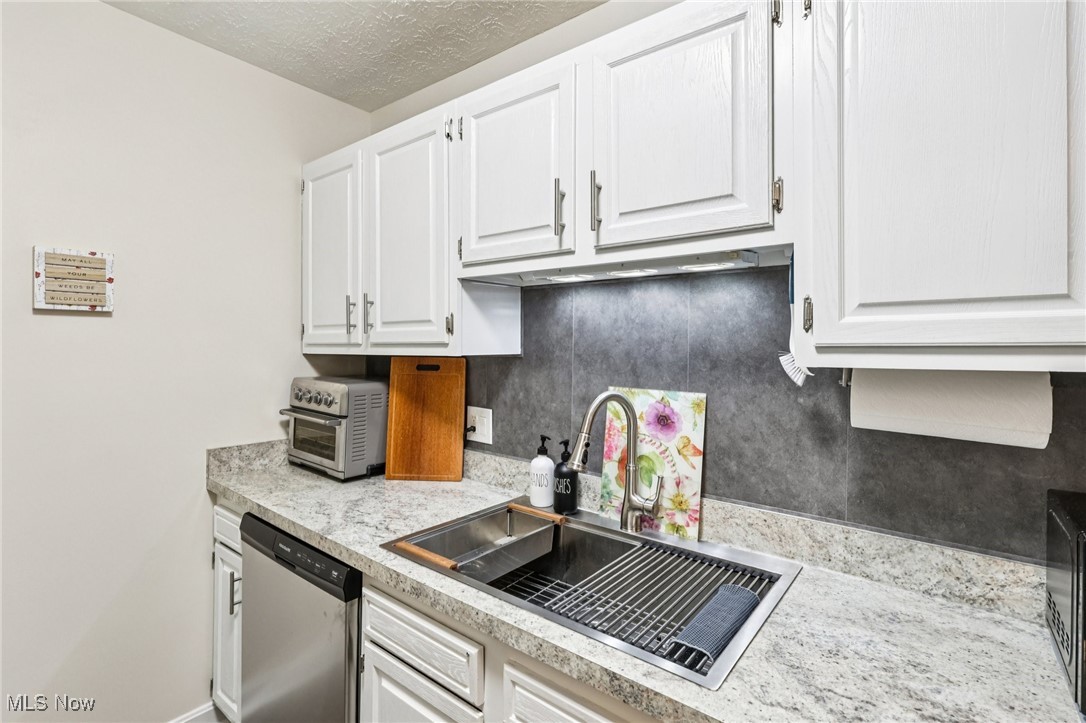 2880 N Bay Drive Westlake OH 44145