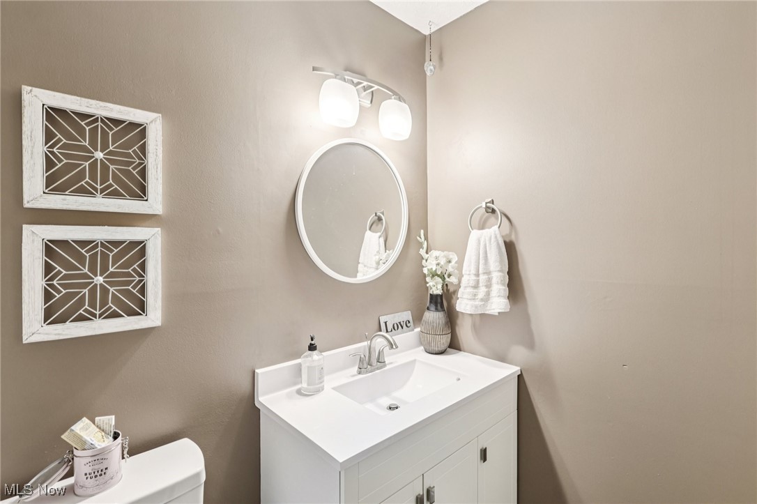 2880 N Bay Drive Westlake OH 44145