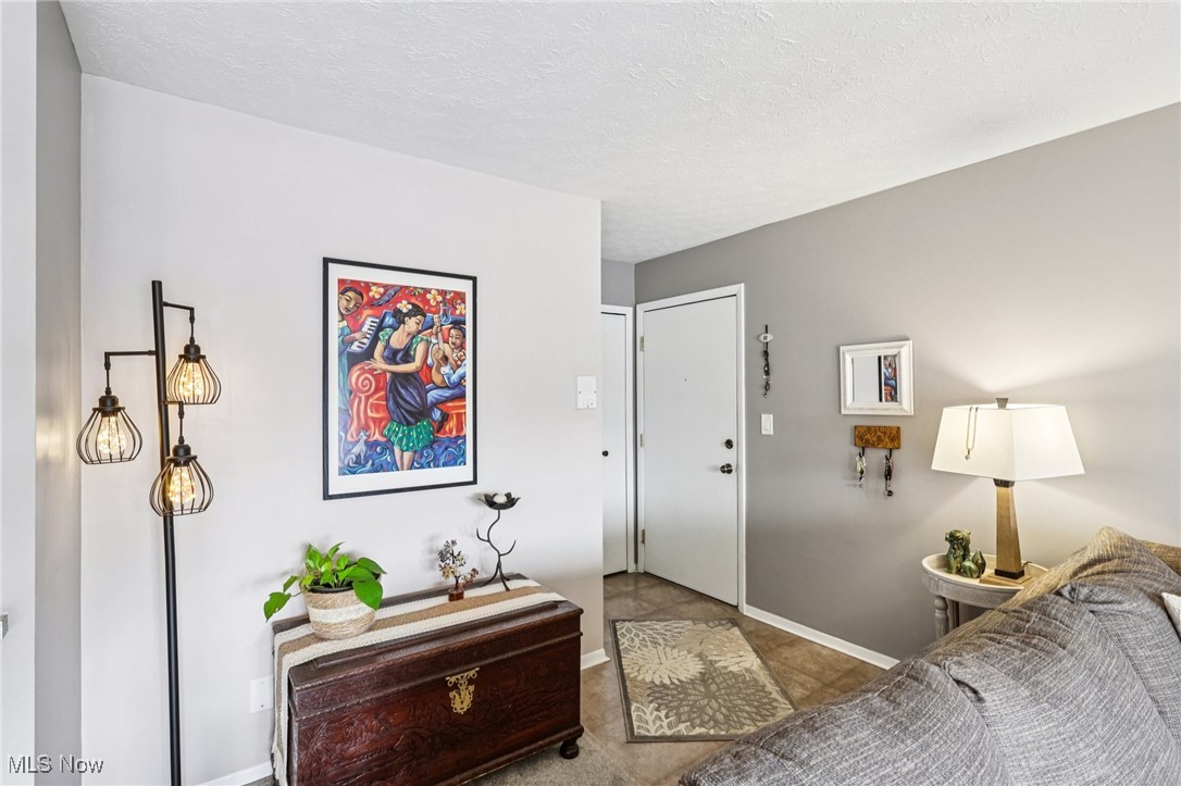 2880 N Bay Drive Westlake OH 44145