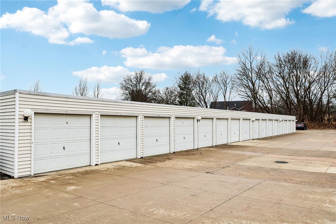 2880 N Bay Drive Westlake OH 44145