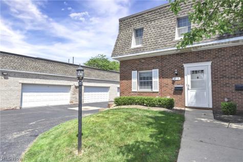 3719 Addington Court Fairview Park OH 44126