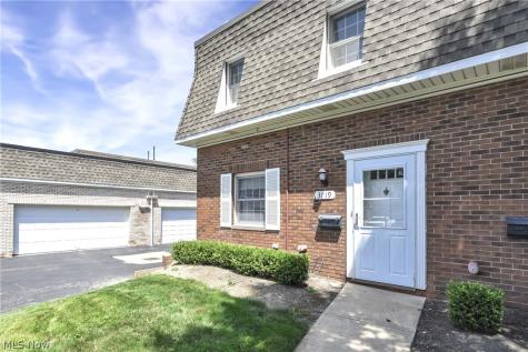 3719 Addington Court Fairview Park OH 44126