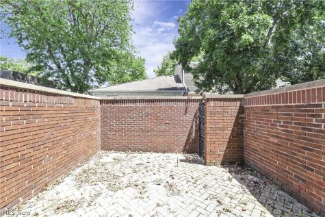 3719 Addington Court Fairview Park OH 44126