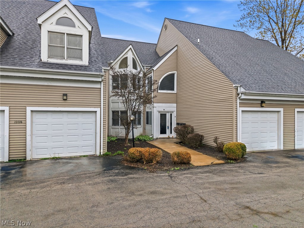 1006 Powers Avenue Youngstown OH 44505
