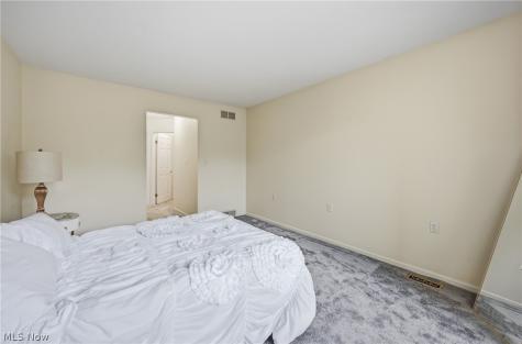 1006 Powers Avenue Youngstown OH 44505