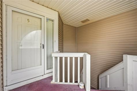 1006 Powers Avenue Youngstown OH 44505