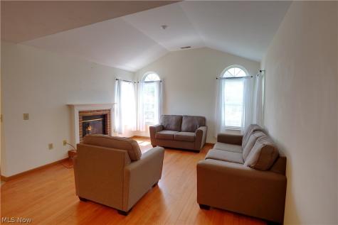 4501 Hunters Chase Lane Wooster OH 44691